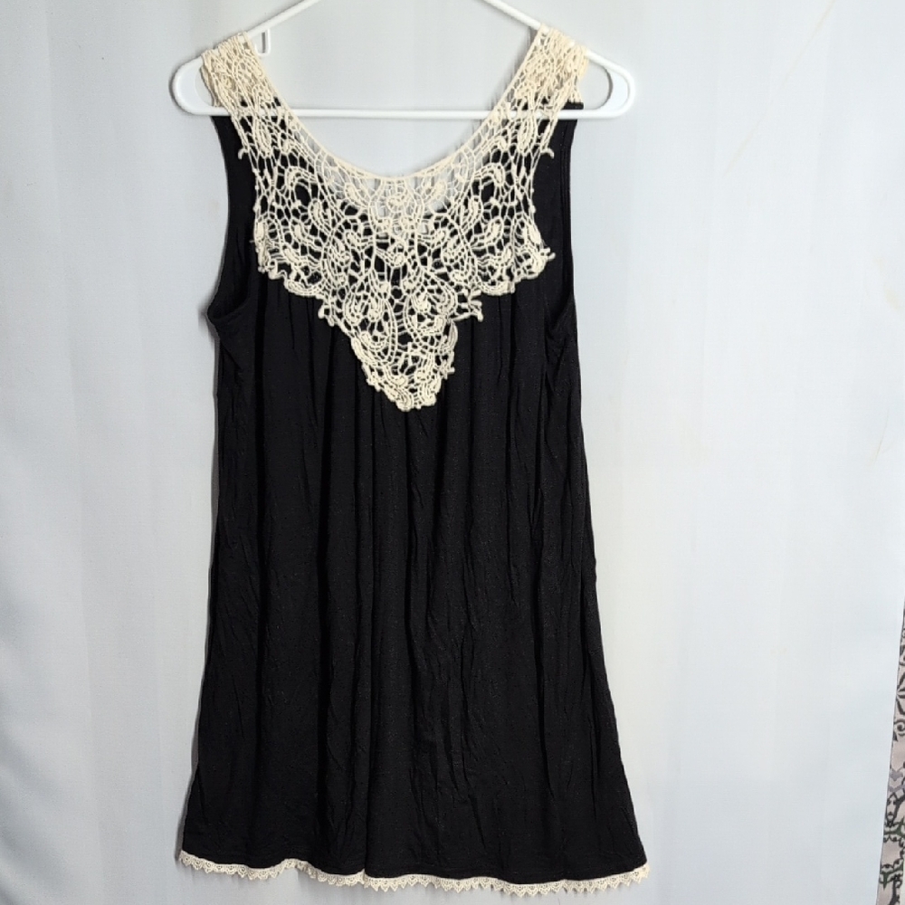 JODIFL Long Black Airy Tank Top with Cream Lace Detail